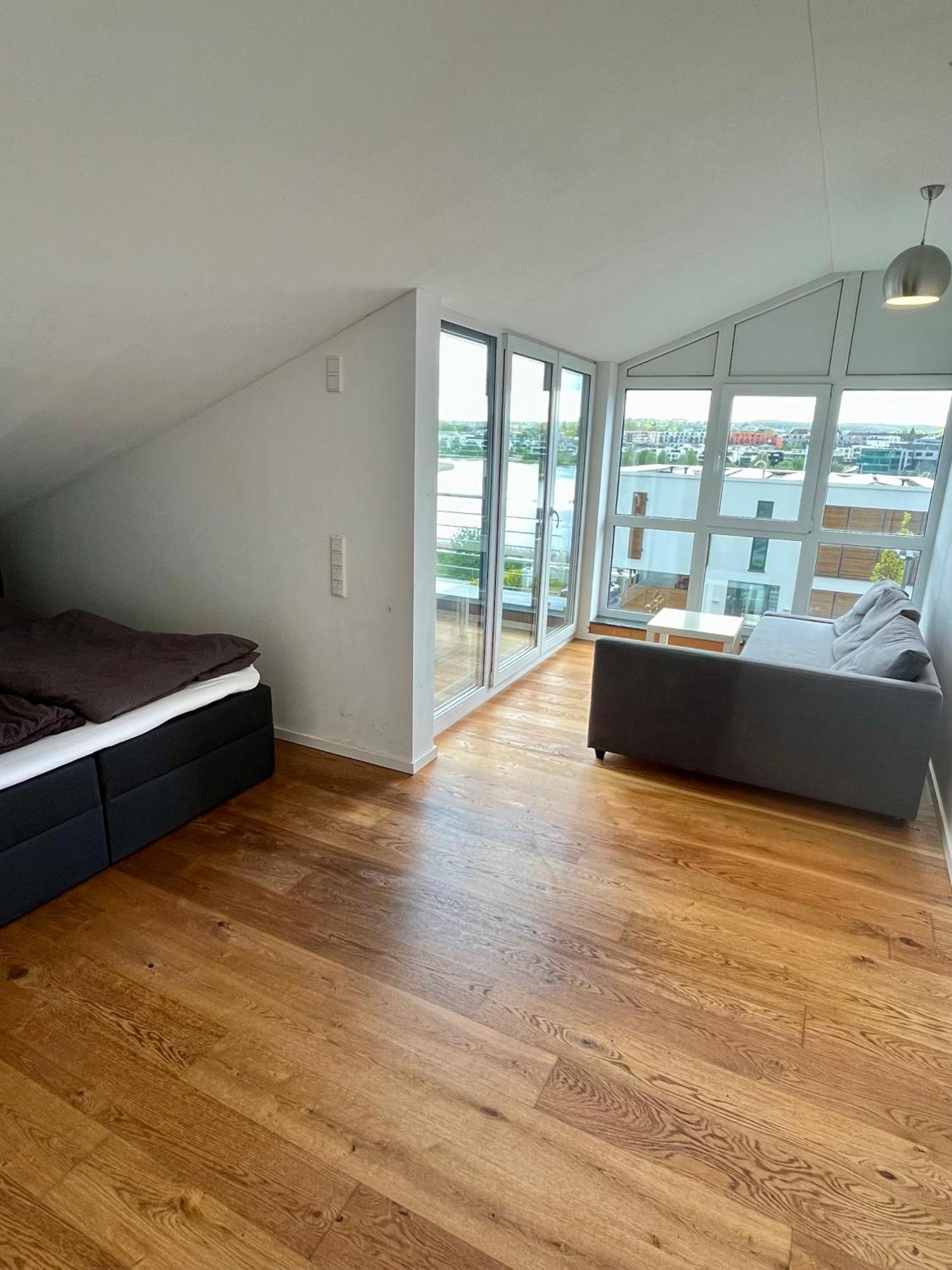Haus Mit Panoramablick Auf Den Phoenixsee Dortmund Esterno foto