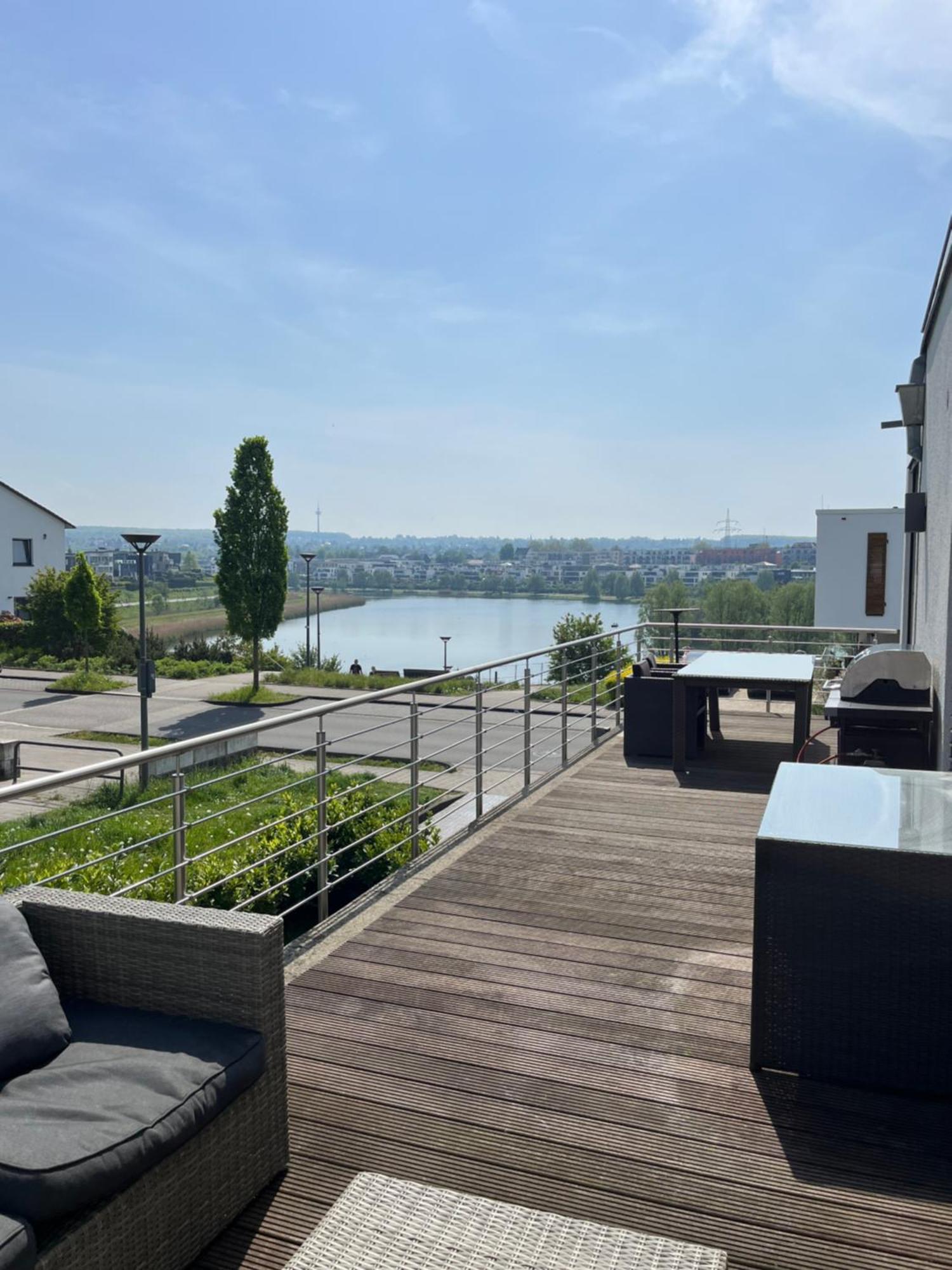 Haus Mit Panoramablick Auf Den Phoenixsee Dortmund Esterno foto
